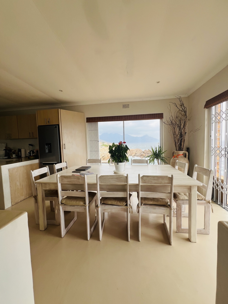 To Let 2 Bedroom Property for Rent in Steenbras Western Cape